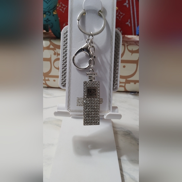 Silver Keychain - Picture 2 of 4